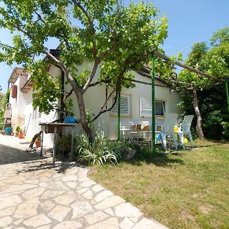 Sunny Grandma'S Garden Apartment Baška Zewnętrze zdjęcie